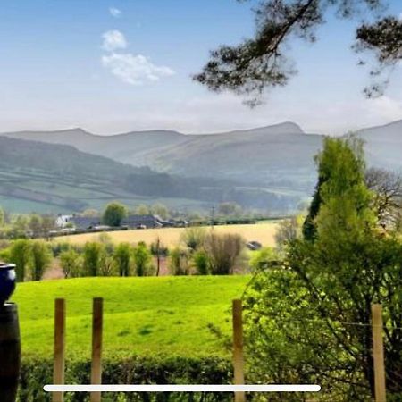 Mountain Suite, Stunning Views, Brecon Beacons Llanhamlach Экстерьер фото