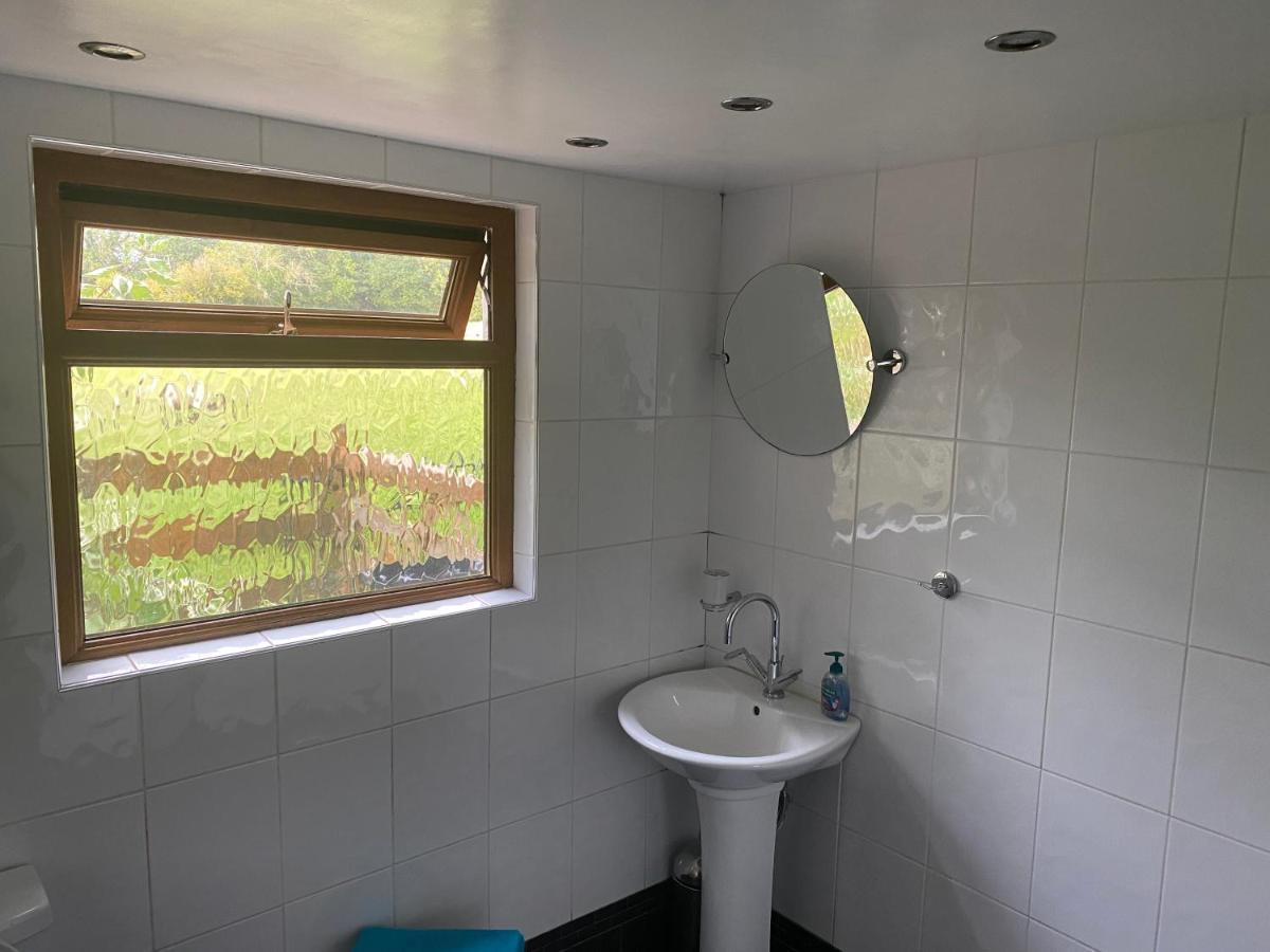 Mountain Suite, Stunning Views, Brecon Beacons Llanhamlach Экстерьер фото